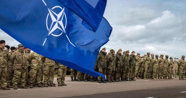 НАТО готується розмістити близько 300 тисяч військових на кордоні з Росією