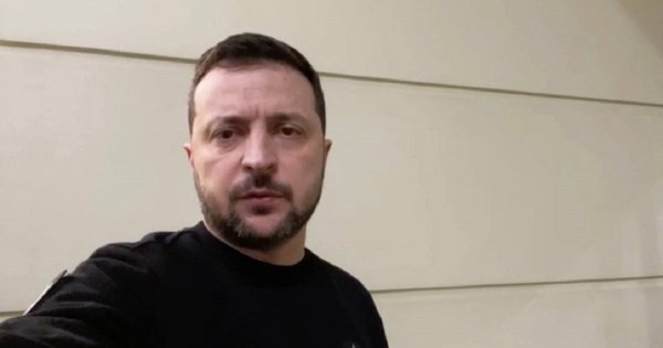 Президент вперше провів Ставку верховного головнокомандувача на виїзді