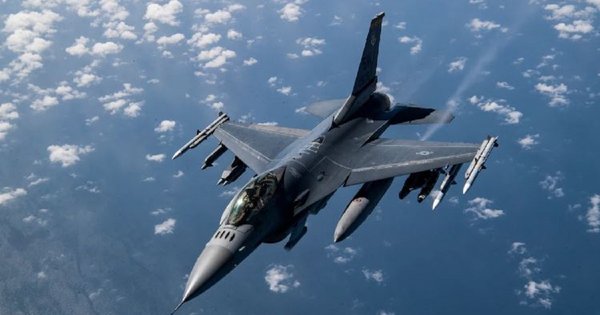 Перші пілоти з України прибули в США для тестування на симуляторі F-16, – NBC