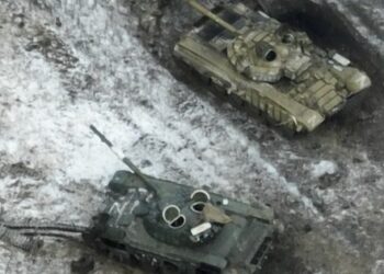 Російська армія втратила під Авдіївкою більшу частину танкового полку, – британська розвідка