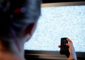 Україна припинила транслювання телеканалів Viasat через зв'язки з Росією