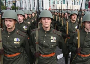 Британська розвідка назвала ризики для Кремля через скасування парадів на 9 травня у РФ