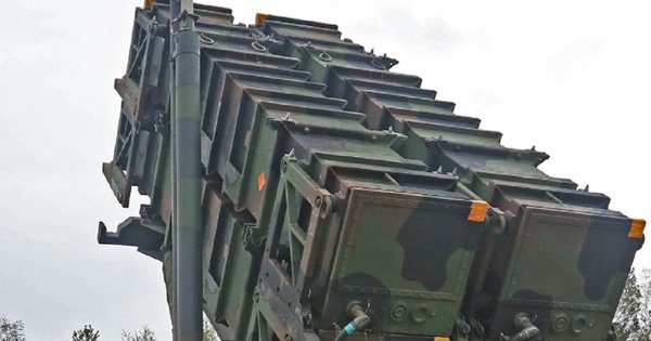 Командувач Повітряних сил показав роботу ЗРК Patriot (відео)