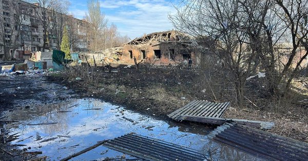 Росіяни обстріляли центр Костянтинівки, є загиблі і поранені