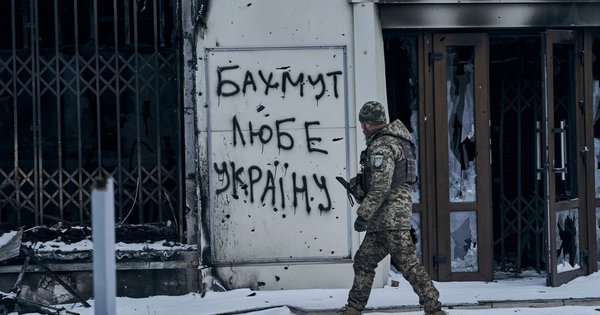 Російські війська значно сповільнили свої штурми в Бахмуті, – ISW