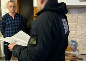 На Одещині військовий посадовець відбирав у солдатів надбавки