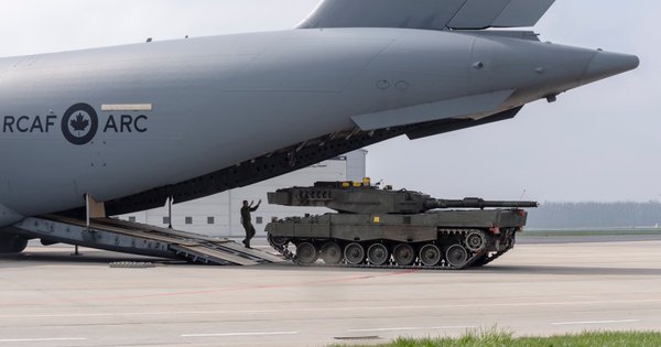 Усі канадські танки Leopard для України доставили до Польщі