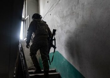 Зеленський порадив експертам відвідати Бахмут, щоб оцінити його значення для фронту