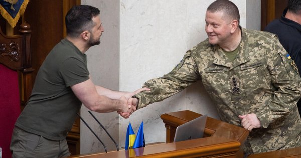 Росія запустила нову ІПСО про «протистояння Зеленського та Залужного»