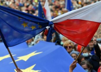ЄС розкритикував польський закон про протидію російському впливу