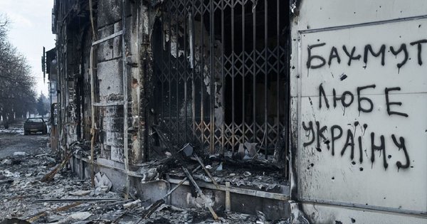 Від грудня у боях в районі Бахмута Росія втратила до 100 тис. солдатів, – Білий дім