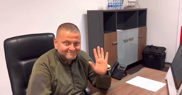 Валерій Залужний спростував російські фейки про його поранення на фронті