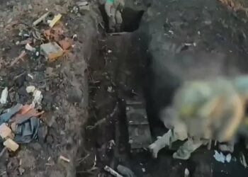 Бійці білоруського батальйону ЗСУ показали, як зачистили траншеї уздовж «дороги життя» в Бахмут