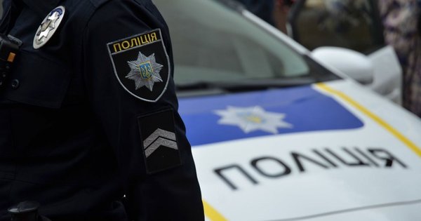 Буковинку засудили за погрози патрульним Путіним