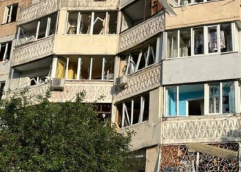 Росіяни за ніч випустили по Україні 35 дронів і вісім ракет