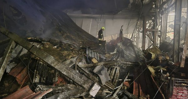 Кількість жертв ракетного удару по складу в Одесі зросла до чотирьох