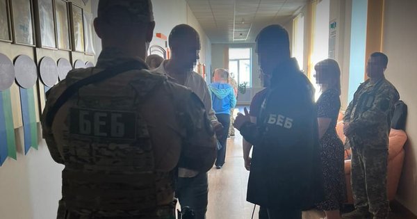 Посадовці Гостомельської адміністрації вкрали 5 млн грн, призначених для відбудови селища