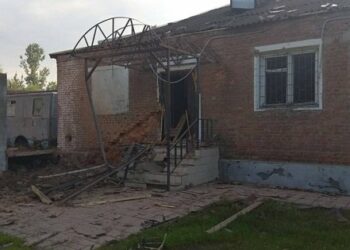 На Харківщині через атаку росіян стався викид у повітря шкідливих речовин
