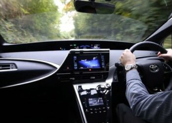 Верховна Рада легалізувала для військових автомобілі з правим кермом