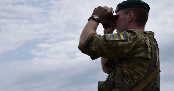 32-річний чоловік уклав фіктивний шлюз з 56-річною жінкою з інвалідністю, щоб поїхати за кордон