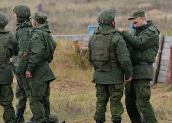 В ГУР розповіли, скільки чоловіків РФ мобілізувала на окупованих територіях
