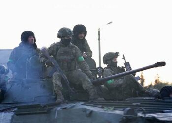 ЗМІ показали кадри штурму російських позицій львівськими десантниками