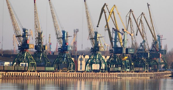 Росіяни вночі атакували зерновий термінал одного з портів Одещини