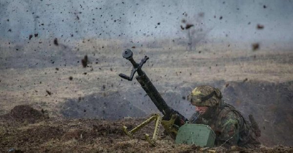Росіяни підтягують резерви на сході й півдні, йдуть запеклі бої, – Міноборони