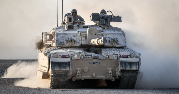 Британія списала десятки танків, бо не вірила у можливість війни, –The Times