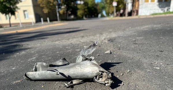 Внаслідок масштабного обстрілу Херсона постраждало 17 людей, троє загинуло