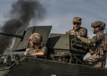 Денис «Редіс» Прокопенко на військових навчаннях «Азову». Фото дня