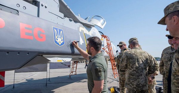 Перші далекобійні ракети SCALP прибули до України