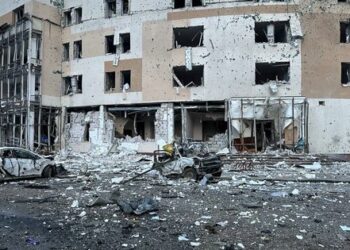 Російські війська знову обстріляли Запоріжжя, є загиблі та постраждалі