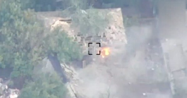 ЗСУ атакували базу з російськими дронами на Донеччині (відео)