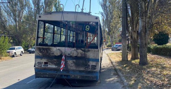 Росіяни обстріляли пасажирський тролейбус в Херсоні