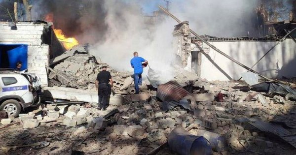 Росія завдала ракетного удару по адмінбудівлі у Кривому Розі, загинув поліцейський