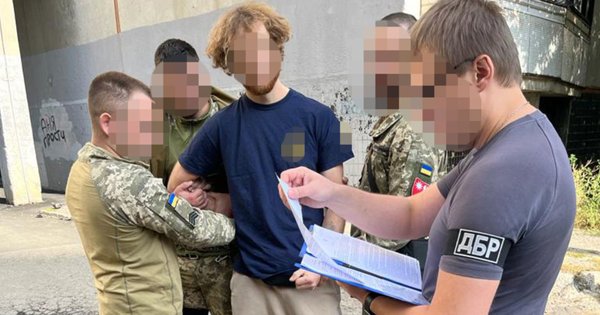ДБР затримало в Харкові військового-втікача, який провокував правоохоронців