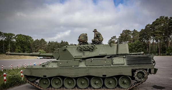 Україна отримала перші 10 танків Leopard 1 від Данії