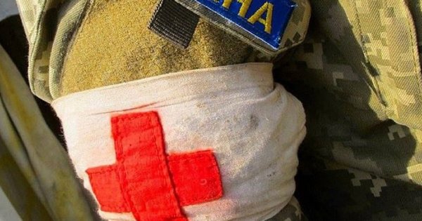 Українські митці збирають 1 млн грн на багі для бойових медиків