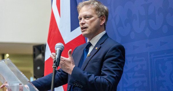 Британія готова передати Україні ще десятки тисяч артилерійських снарядів
