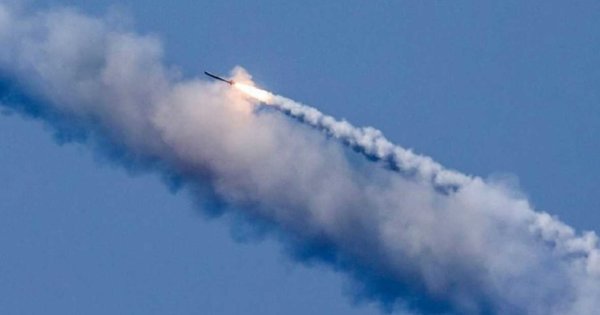 Внаслідок ракетних ударів частина Рівненщини залишилась без електропостачання