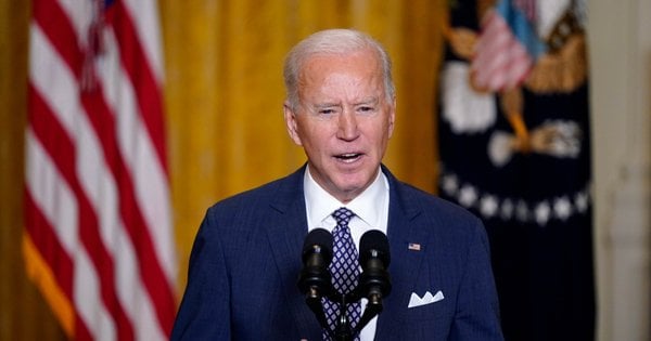 Байден виступив з терміновим зверненням щодо України та Ізраїлю