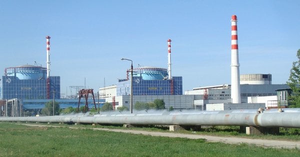 Побутові корпуси Хмельницької АЕС зазнали пошкоджень внаслідок атаки дронів