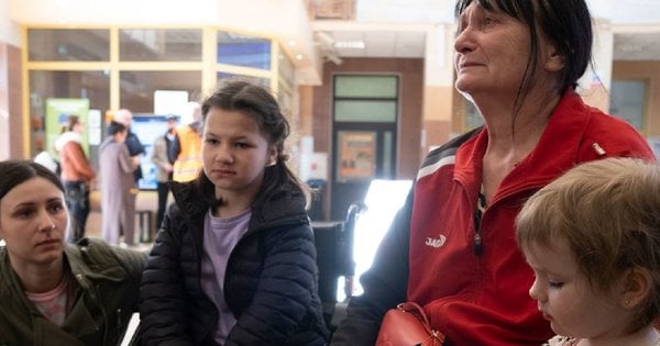 Польща не планує продовжувати підтримку українських біженців наступного року