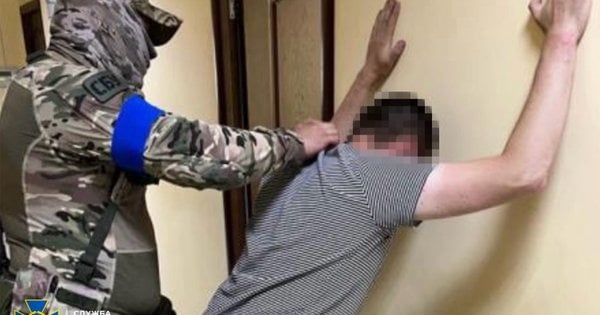 Одесит під виглядом рятувальника корегував російські ракетні атаки