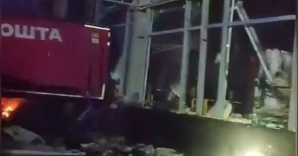 Росіяни влучили в термінал «Нової пошти» на Харківщині, є загиблі