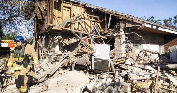 Росія вдарила касетними снарядами по селу біля Запоріжжя, загинула жінка