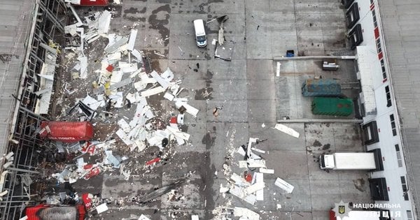 Зросла кількість жертв удару росіян по терміналу «Нової пошти» на Харківщині