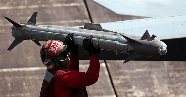 Україна переробила американські авіаційні ракети для запуску із землі, – FT