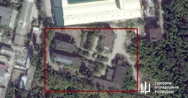 Українські розвідники знищили російський склад озброєнь у Донецьку